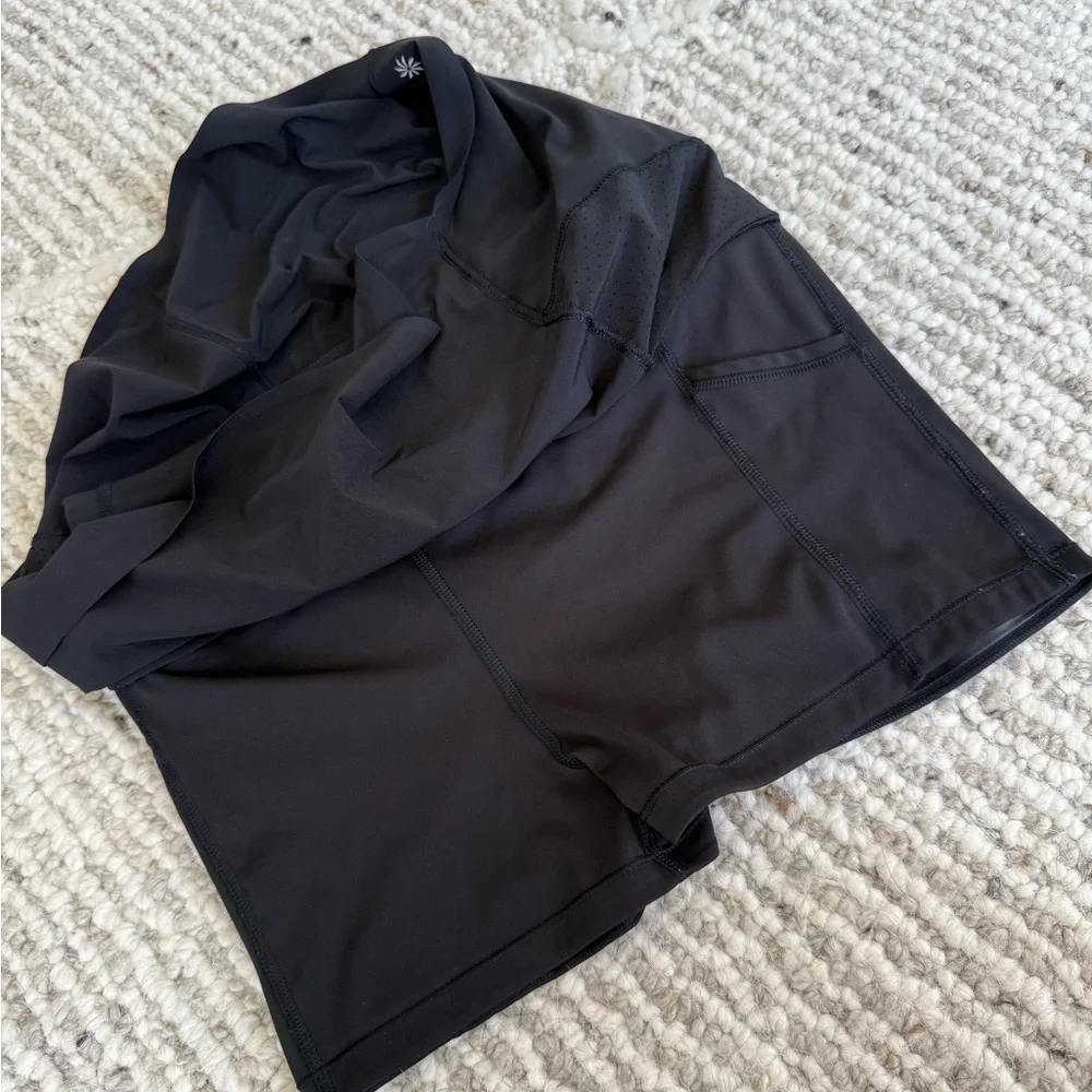 athleta run with it 14” skort‎ in black size XS